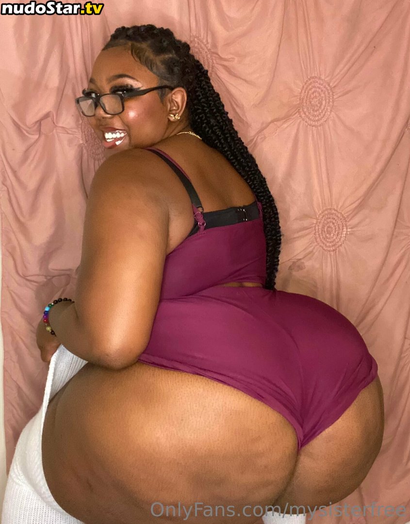 lilred_marie / mysisterfree Nude OnlyFans Leaked Photo #13