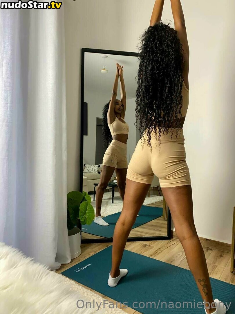 naomiebony / 𝑯𝒐𝒕 𝑴𝒐𝒄𝒉𝒂 𝑵𝒂𝒐𝒎𝒊 Nude OnlyFans Leaked Photo #18