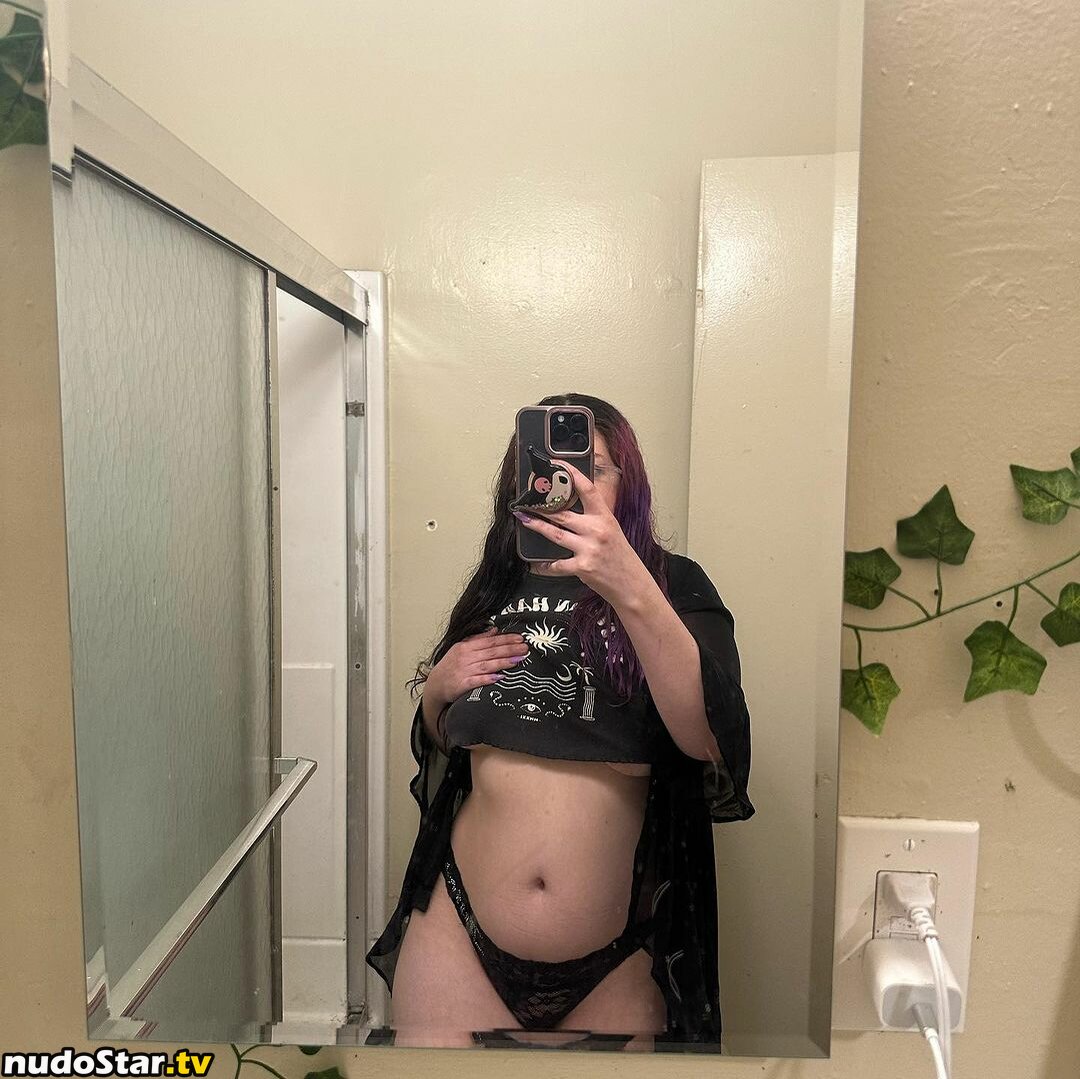 Natalie Renee Fitzgerald / gothiccmamii27 / gothiccmamii97 Nude OnlyFans Leaked Photo #29