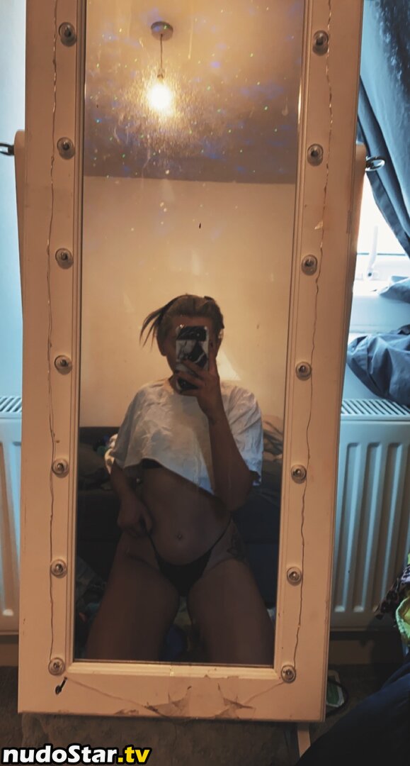 Natasha Karla / karlamxoxo / tashakarla Nude OnlyFans Leaked Photo #9