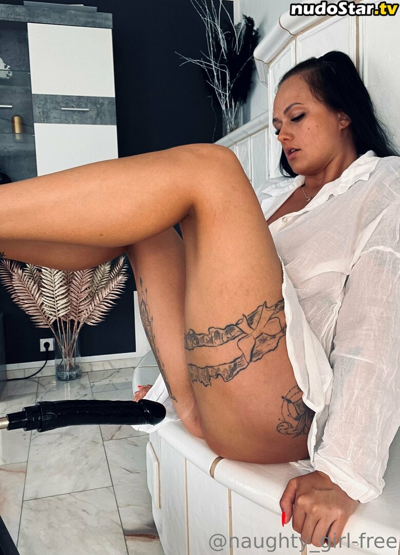 naughty_girl-free / naughty_girl2335 Nude OnlyFans Leaked Photo #33