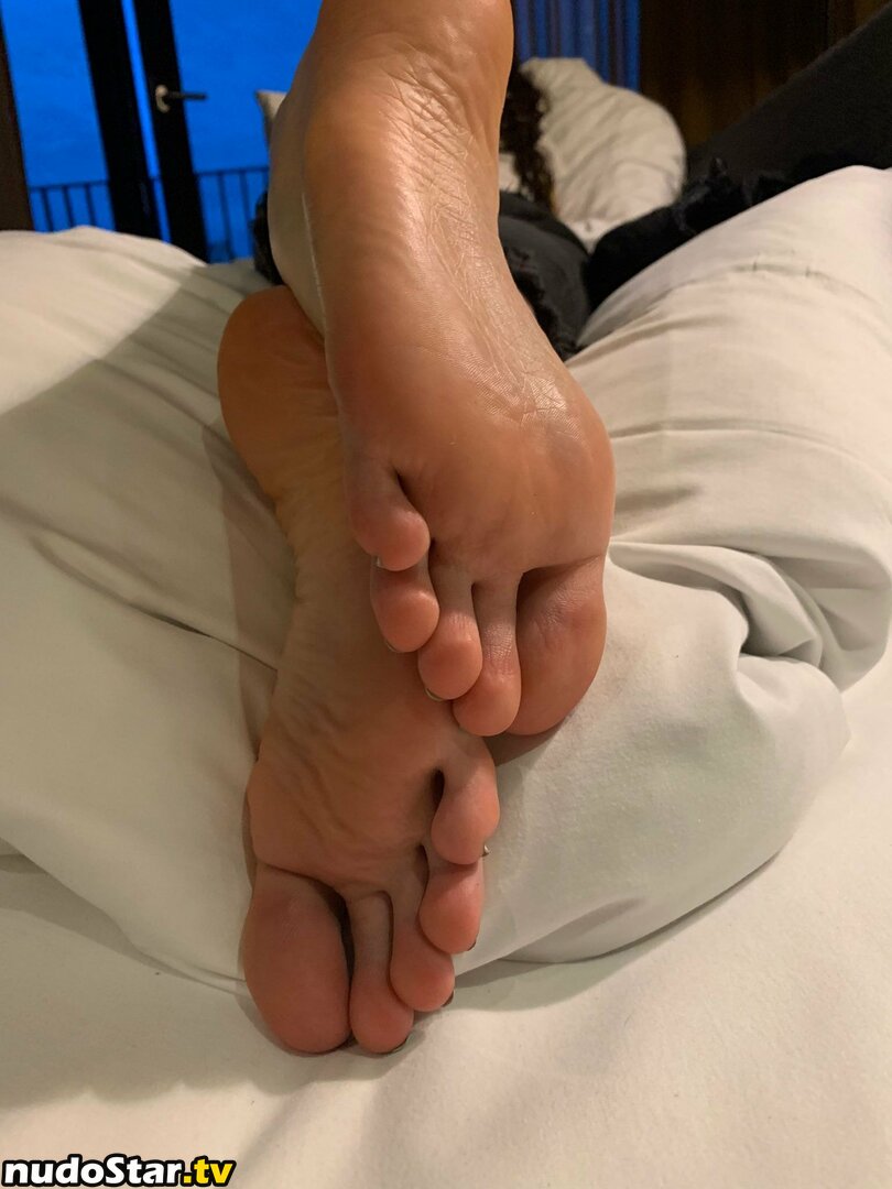 feet.ofneola / neolasoles Nude OnlyFans Leaked Photo #50