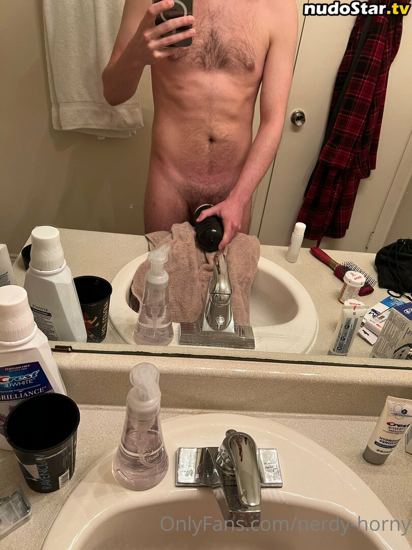 nerdy-horny Nude OnlyFans Leaked Photo #4