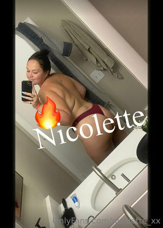 nicolette_xx