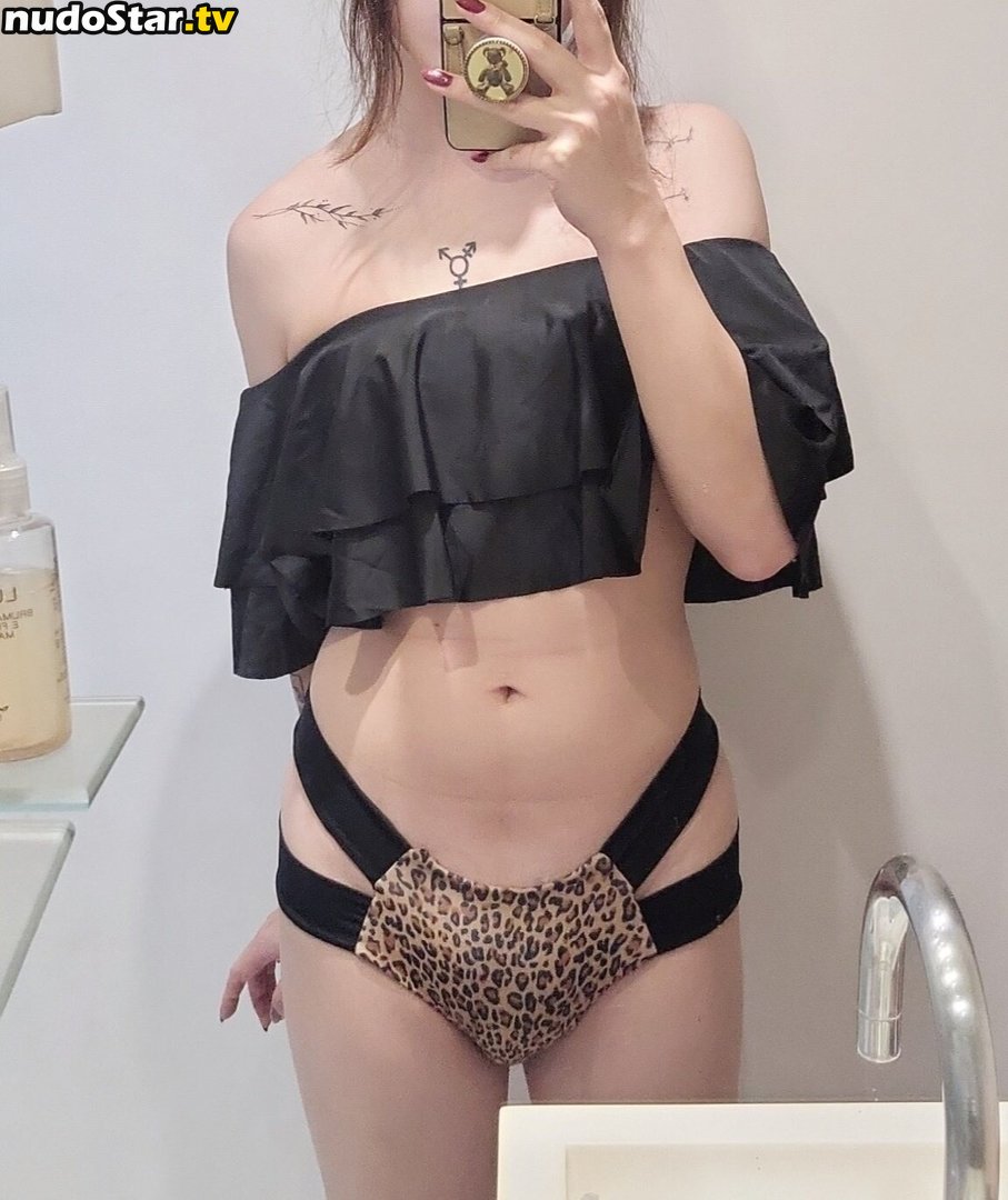 nicxlinha / nikkimizu Nude OnlyFans Leaked Photo #1