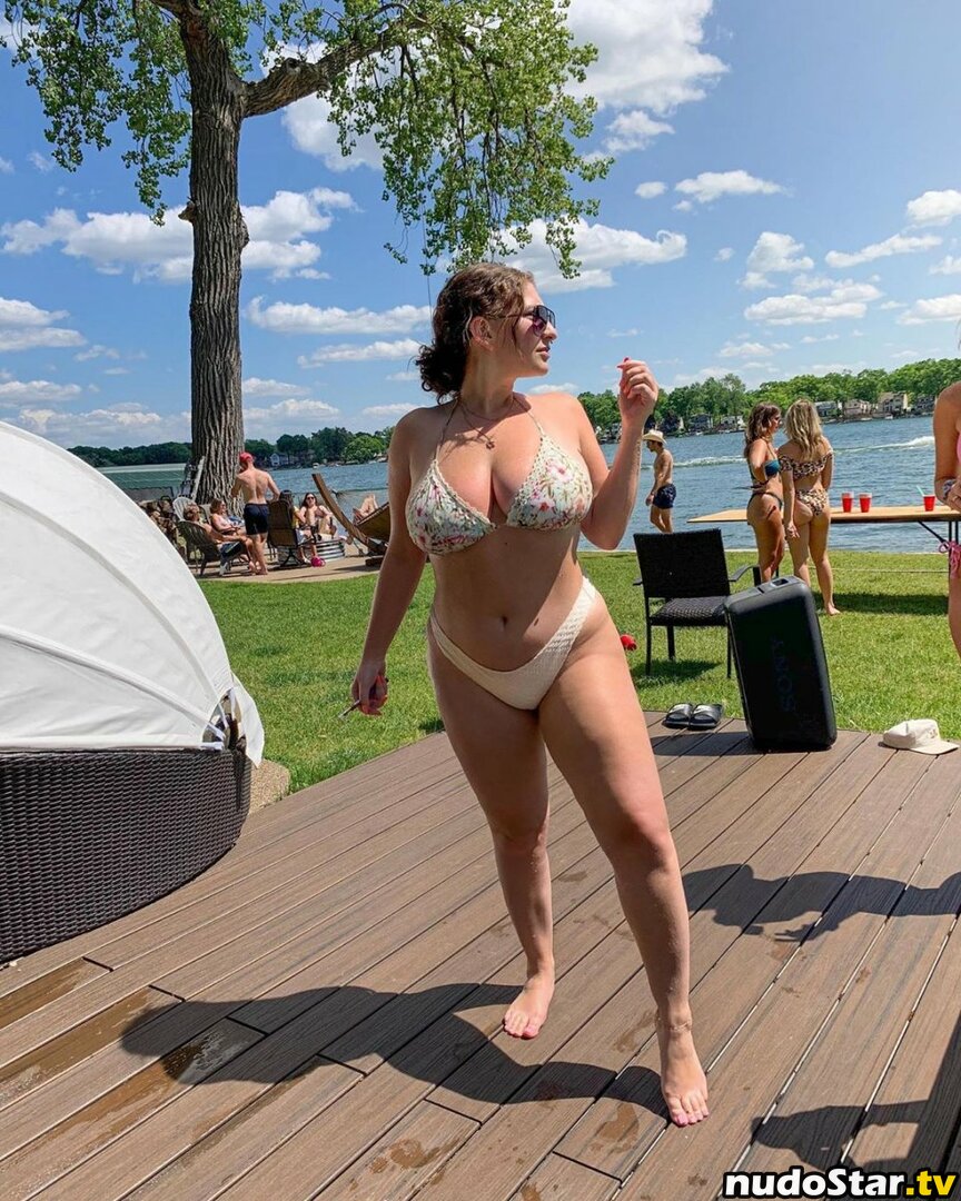 Nikki Kay / midwestnikki / nikkixxkay Nude OnlyFans Leaked Photo #23