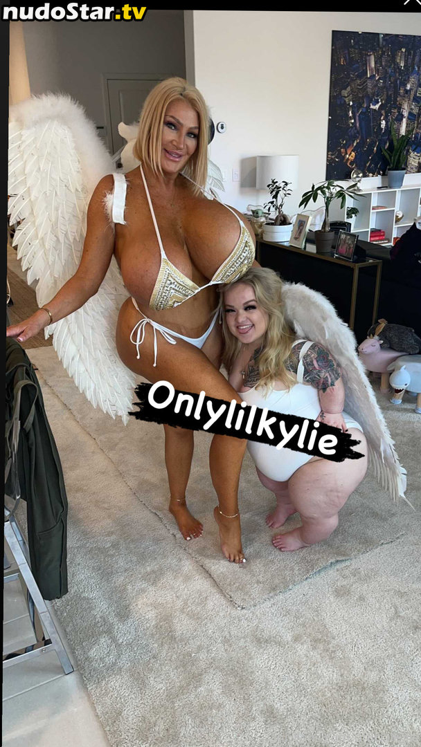 officialkylie / officialkyliequinn Nude OnlyFans Leaked Photo #23