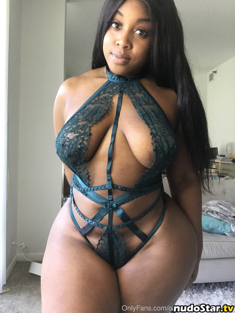 ohcaress / ohcaress.2.0 Nude OnlyFans Leaked Photo #12
