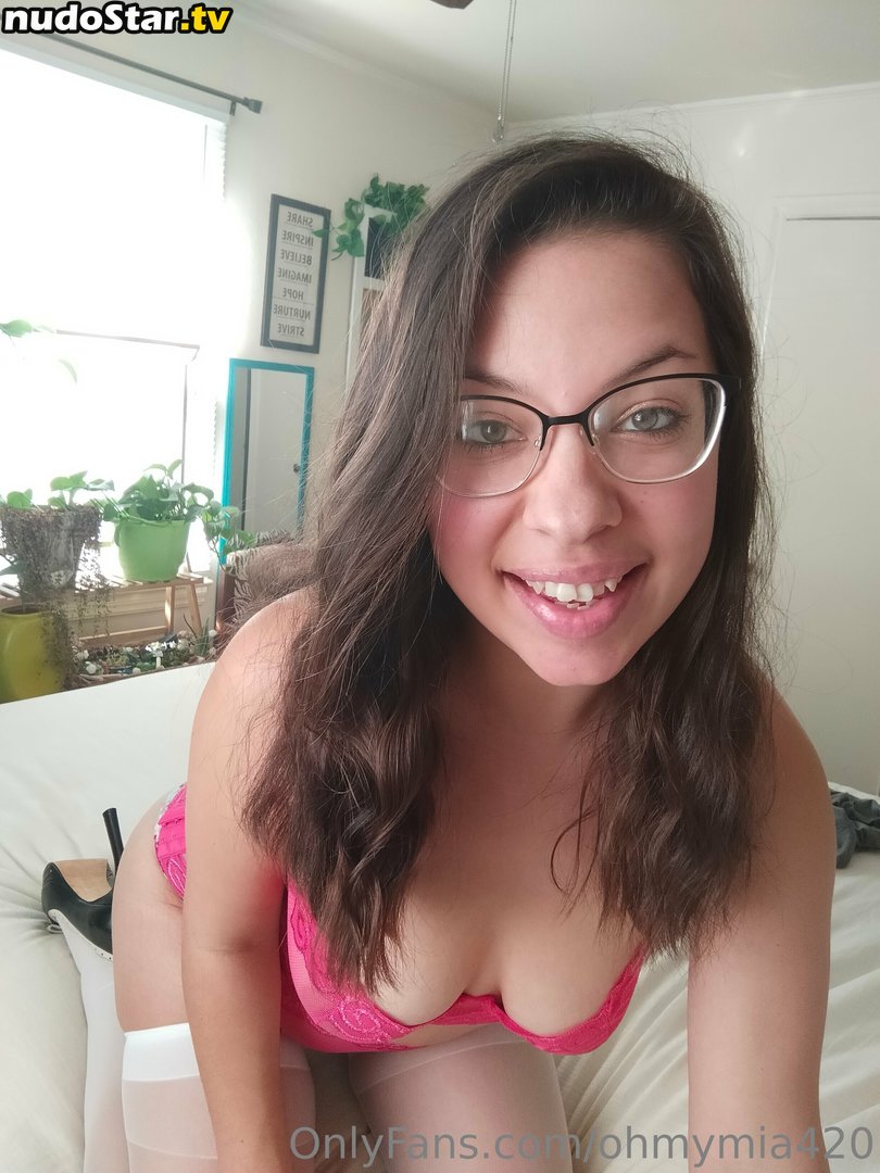 ohmymia420 / rich_nava420 Nude OnlyFans Leaked Photo #28