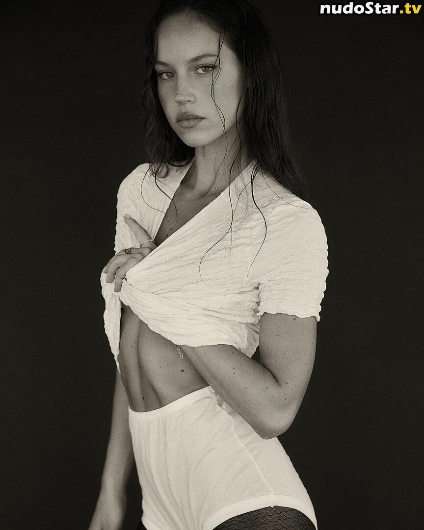 Olivia Mathers / olivia.mathers Nude OnlyFans Leaked Photo #63