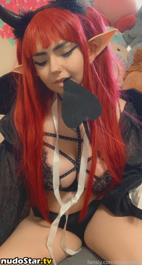 onlineevie / onlyevie_ / plushiesuccubus Nude OnlyFans Leaked Photo #124