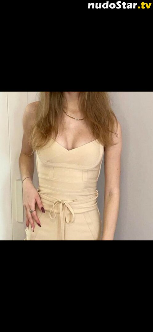 Była olejnika / Julshi / Orbitka19 / angellegss Nude OnlyFans Leaked Photo #10
