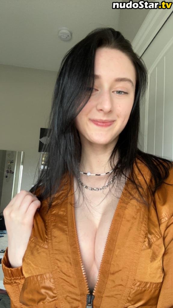 Orla Gracey / graceolivia420 / orlagracey Nude OnlyFans Leaked Photo #6