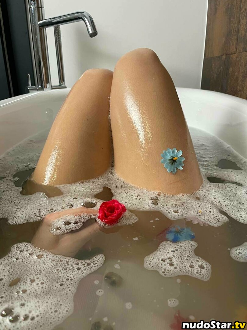 a_peek_in_varad_s_life / p0rnificio Nude OnlyFans Leaked Photo #59