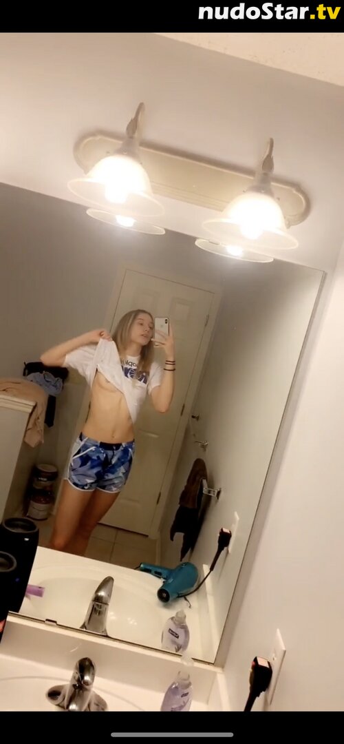 Paige Bueckers / paigebueckers Nude OnlyFans Leaked Photo #3
