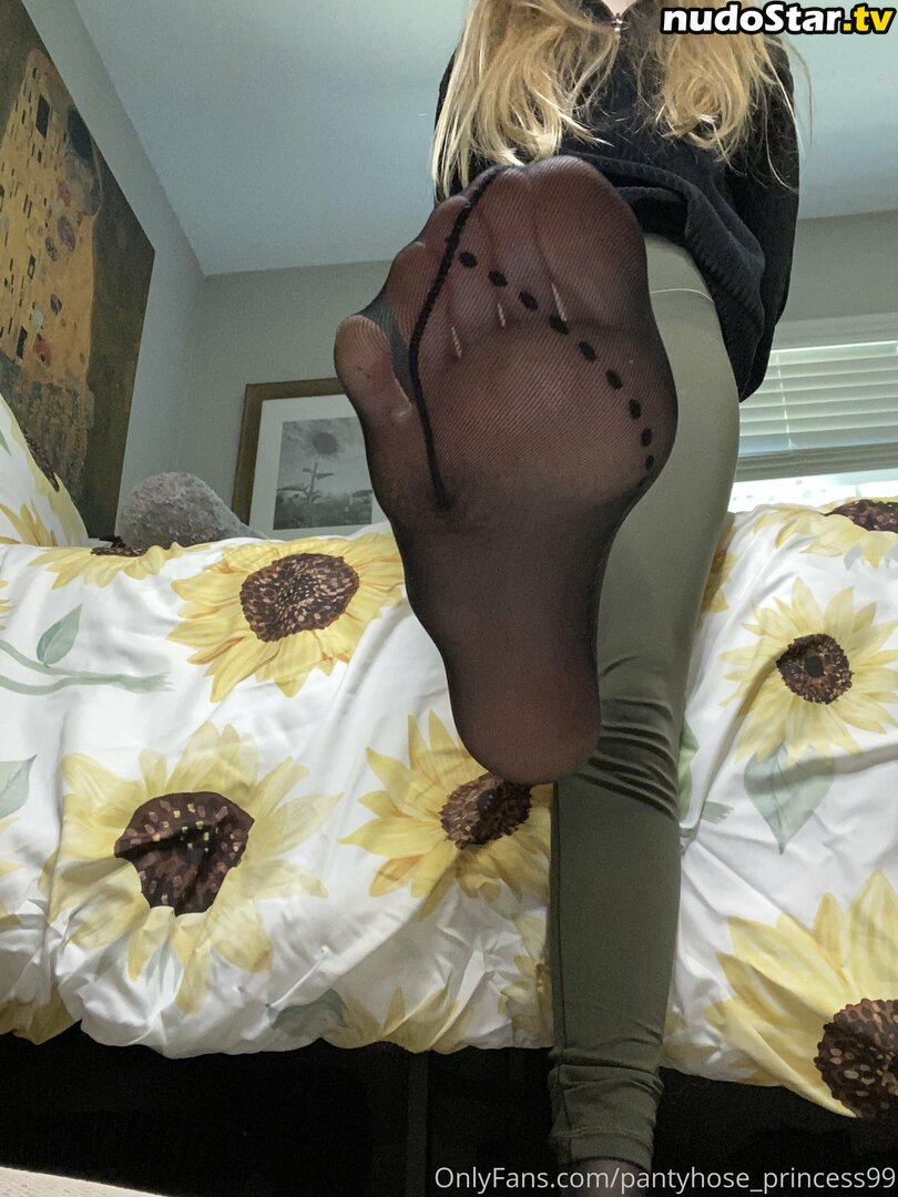 pantyhose_princess99 Nude OnlyFans Leaked Photo #40