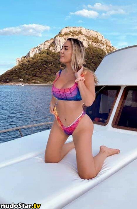 Paola Saulino / insta_paolina / paolasaulino / paolinasaulino Nude OnlyFans Leaked Photo #157