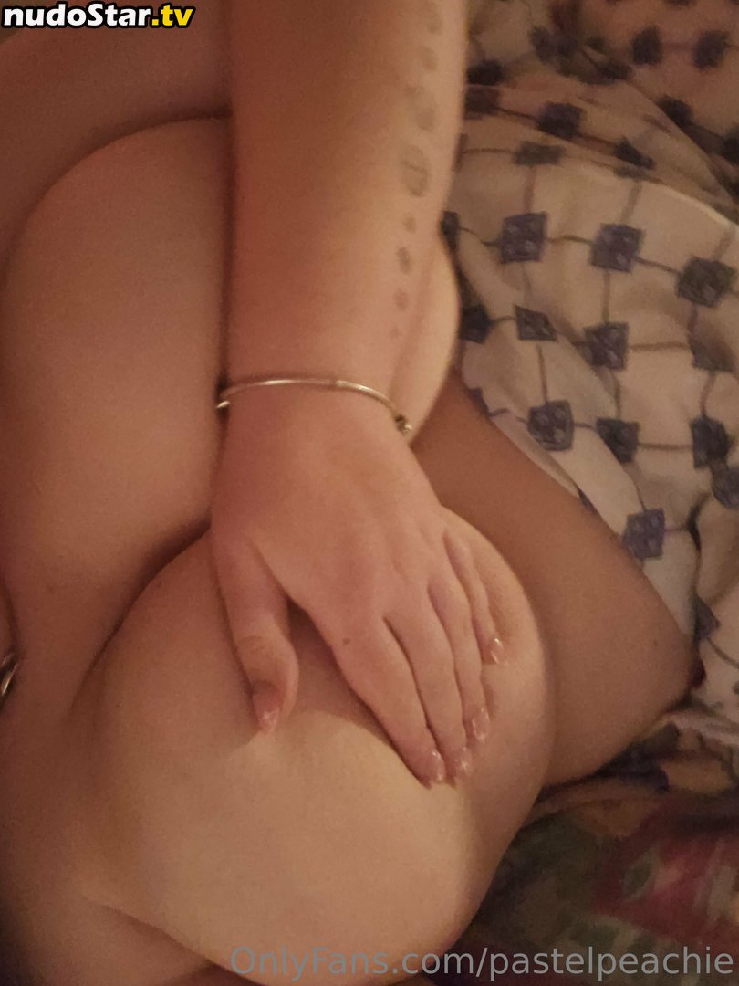pastelpeachie / pastelpxchie Nude OnlyFans Leaked Photo #24