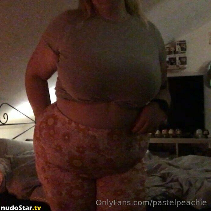 pastelpeachie / pastelpxchie Nude OnlyFans Leaked Photo #26
