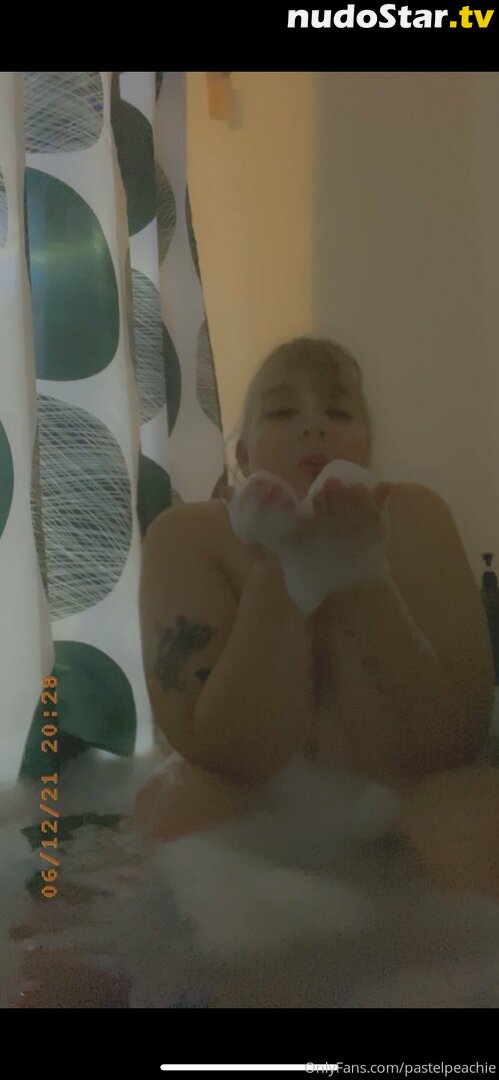pastelpeachie / pastelpxchie Nude OnlyFans Leaked Photo #56