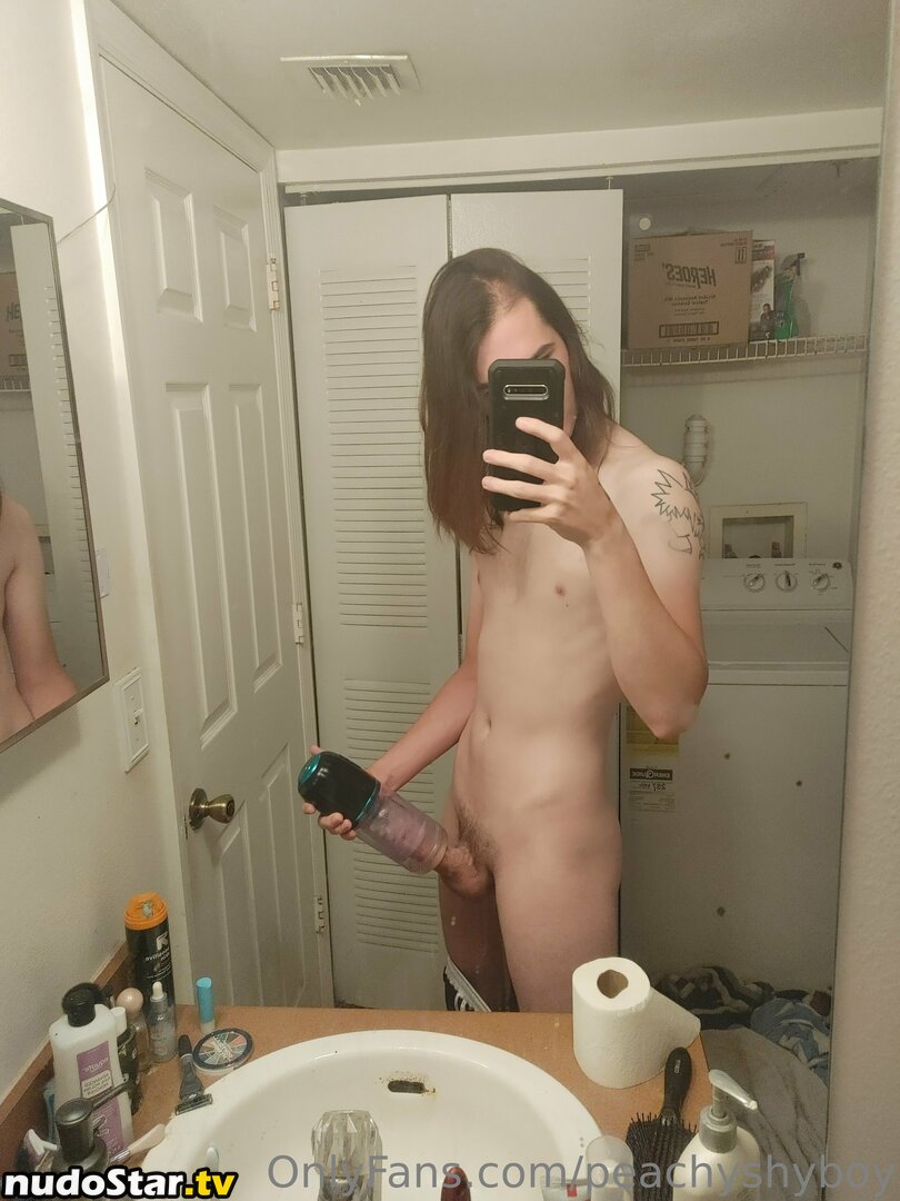 fitness_peach4 / peachyshyboy Nude OnlyFans Leaked Photo #12