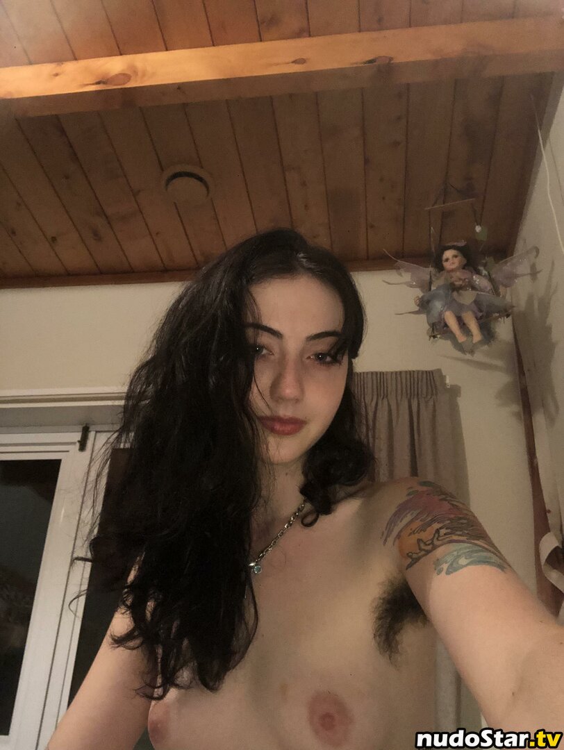 Pearlygirly06 / pearl_thespringer Nude OnlyFans Leaked Photo #17