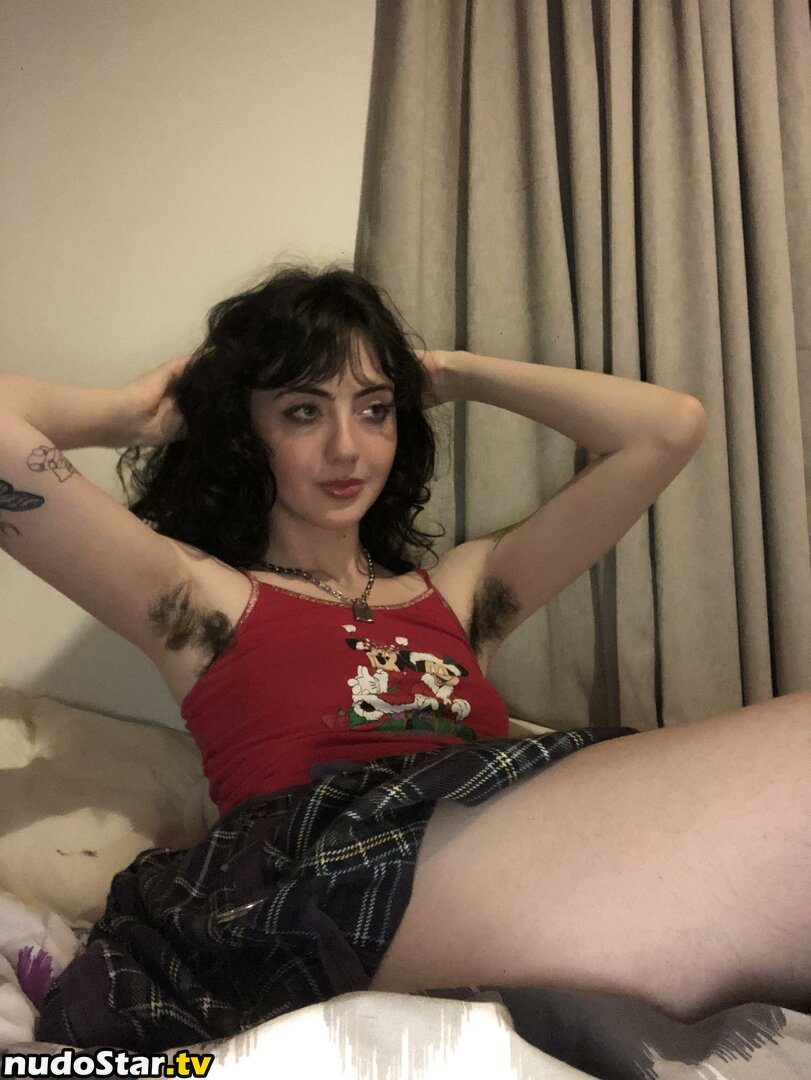 Pearlygirly06 / pearl_thespringer Nude OnlyFans Leaked Photo #21