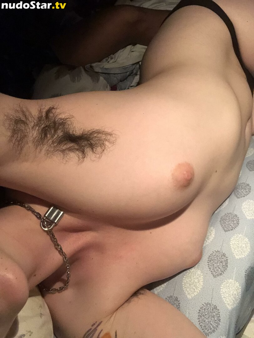 Pearlygirly06 / pearl_thespringer Nude OnlyFans Leaked Photo #33