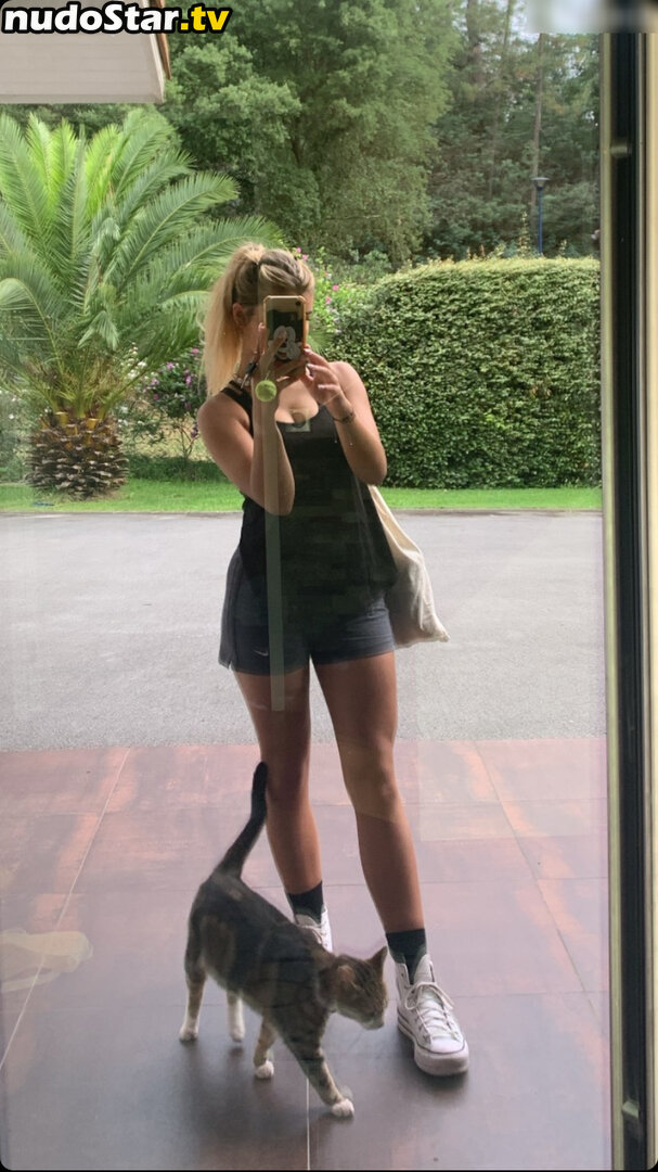 Perle_btr / Perleeee / _perle_btr / lapetiteperleofficial Nude OnlyFans Leaked Photo #30