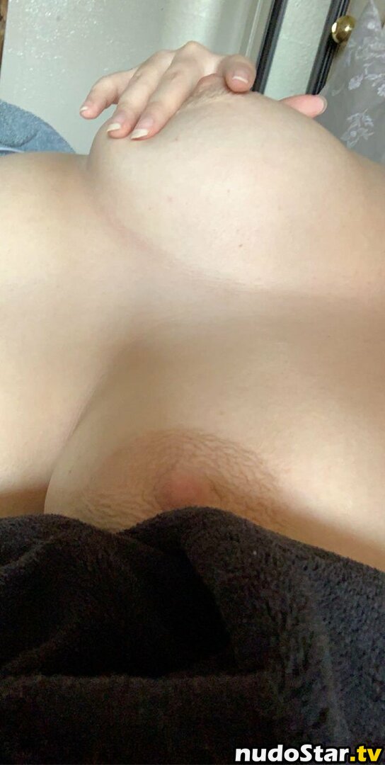 perolike / peroliketease Nude OnlyFans Leaked Photo #1