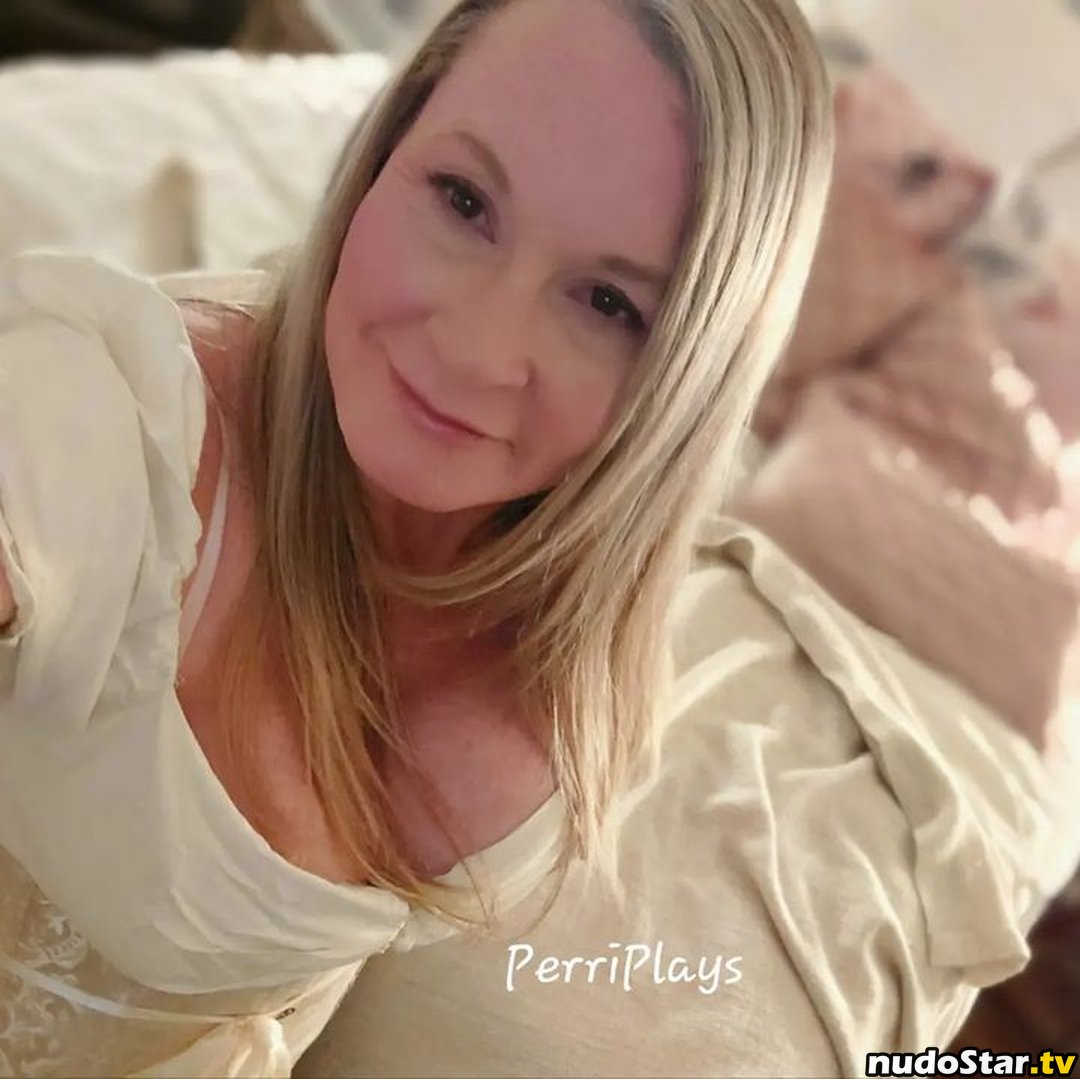 PerriPlays / perri_plays / perriwithap Nude OnlyFans Leaked Photo #12