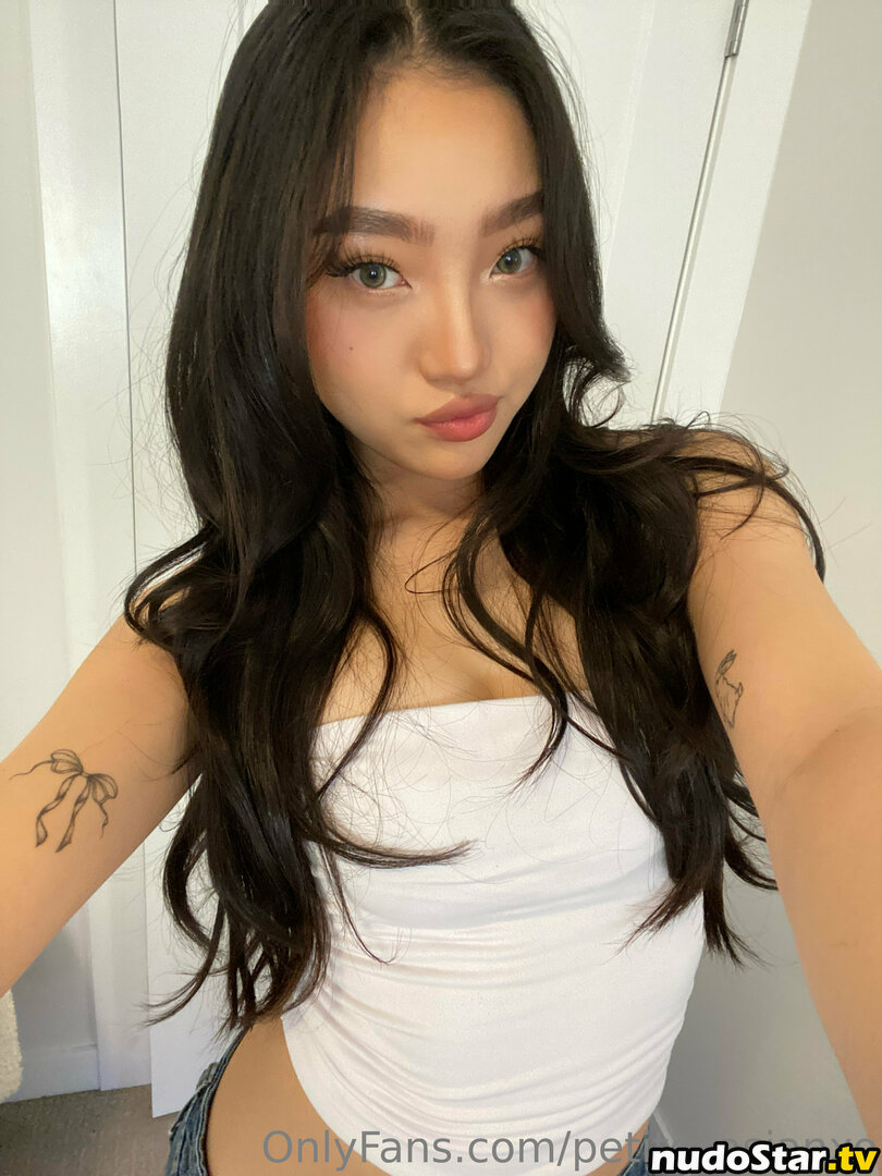 petite_asianxo / simplynisaxo Nude OnlyFans Leaked Photo #4