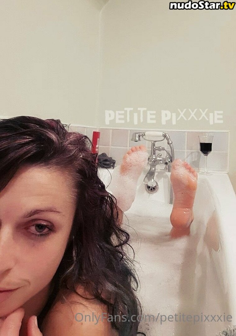 _petitepixie_ / petitepixie3 / petitepixxxie Nude OnlyFans Leaked Photo #11