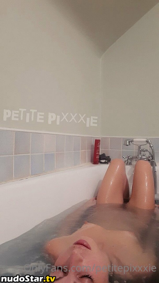_petitepixie_ / petitepixie3 / petitepixxxie Nude OnlyFans Leaked Photo #12