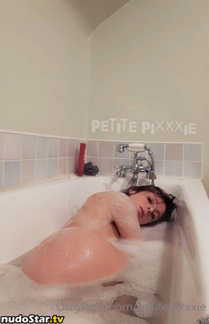 _petitepixie_ / petitepixie3 / petitepixxxie Nude OnlyFans Leaked Photo #23