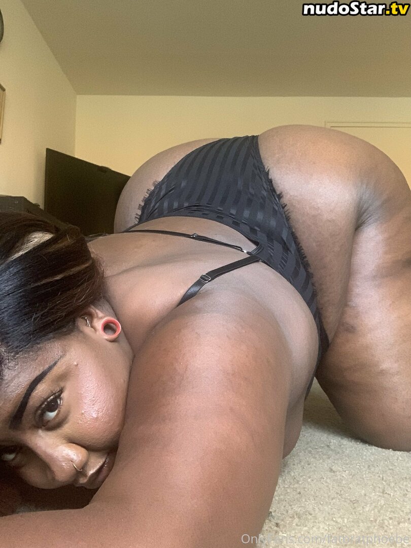 phat_ass_phoebe Nude OnlyFans Leaked Photo #79