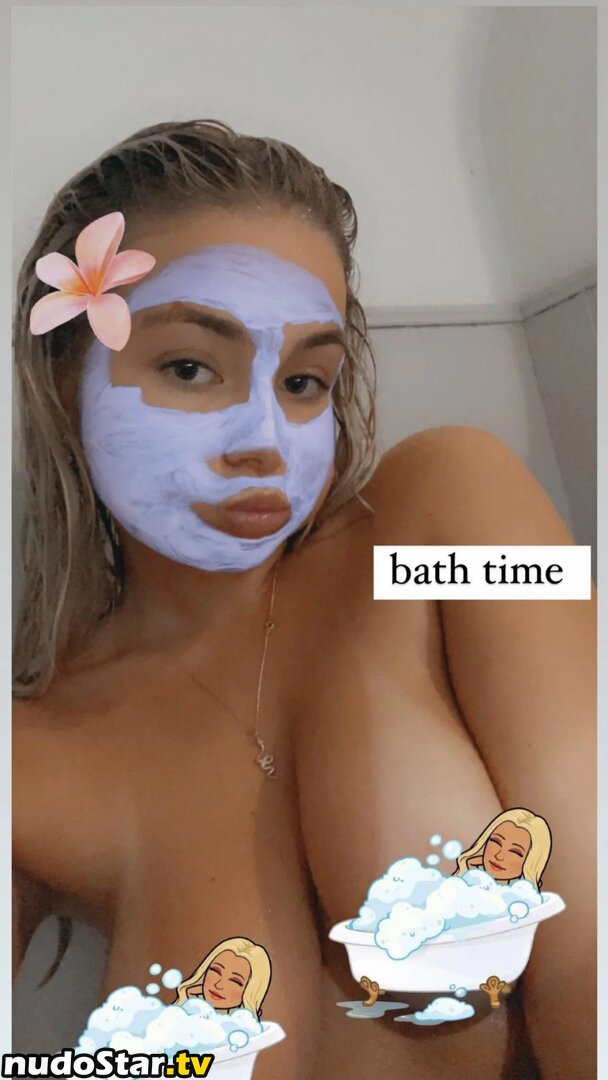 Phoebe Isobel / phoebe_xo / phoebeisobelx Nude OnlyFans Leaked Photo #32