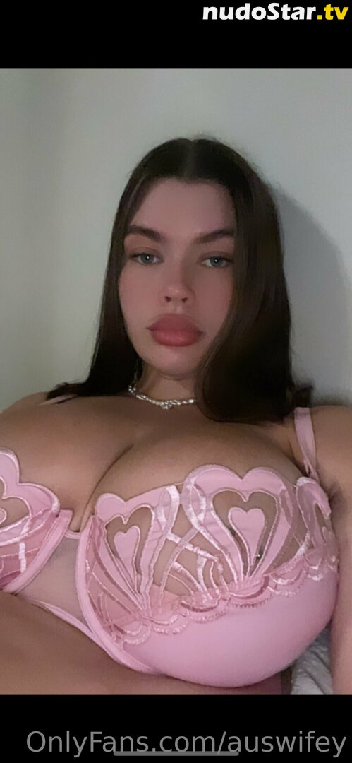 Phoebewillow / misswillow1 / phoebe.willow Nude OnlyFans Leaked Photo #37