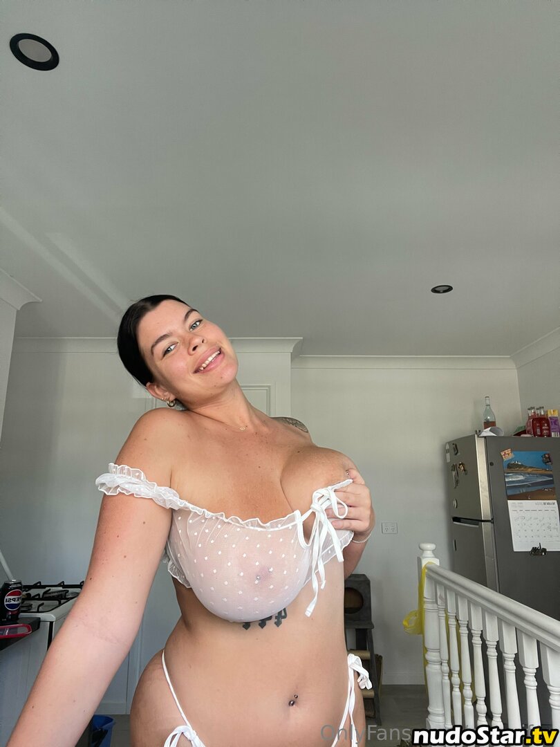 Phoebewillow / misswillow1 / phoebe.willow Nude OnlyFans Leaked Photo #46