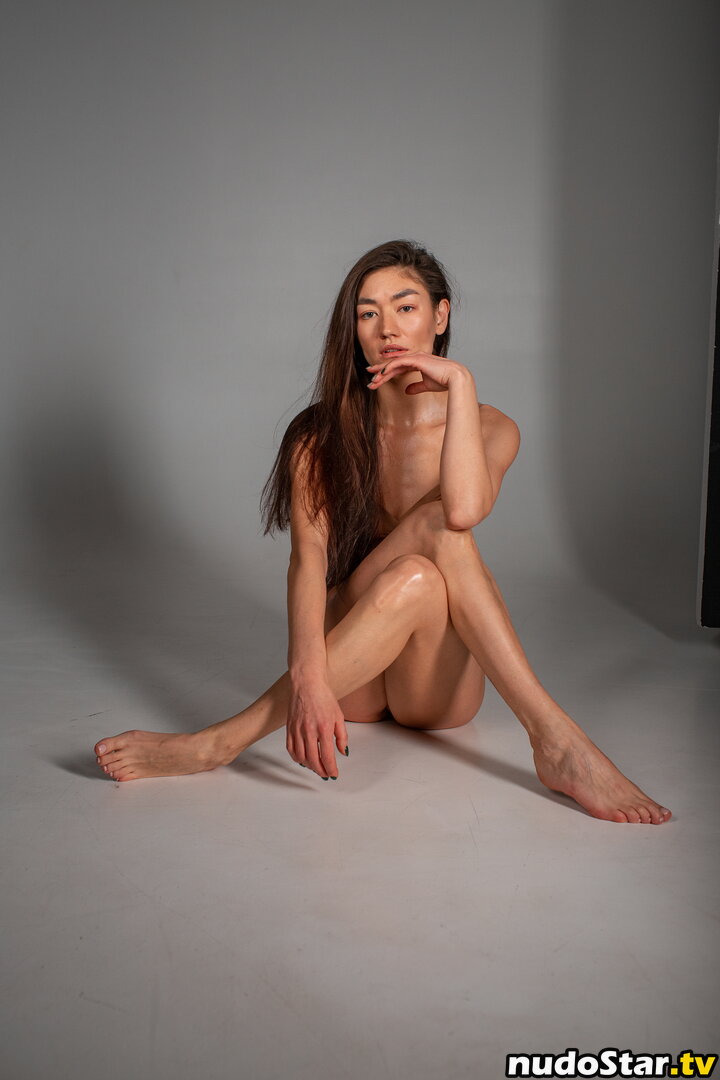 Photographer Oxana Gromova Nude OnlyFans Leaked Photo #171