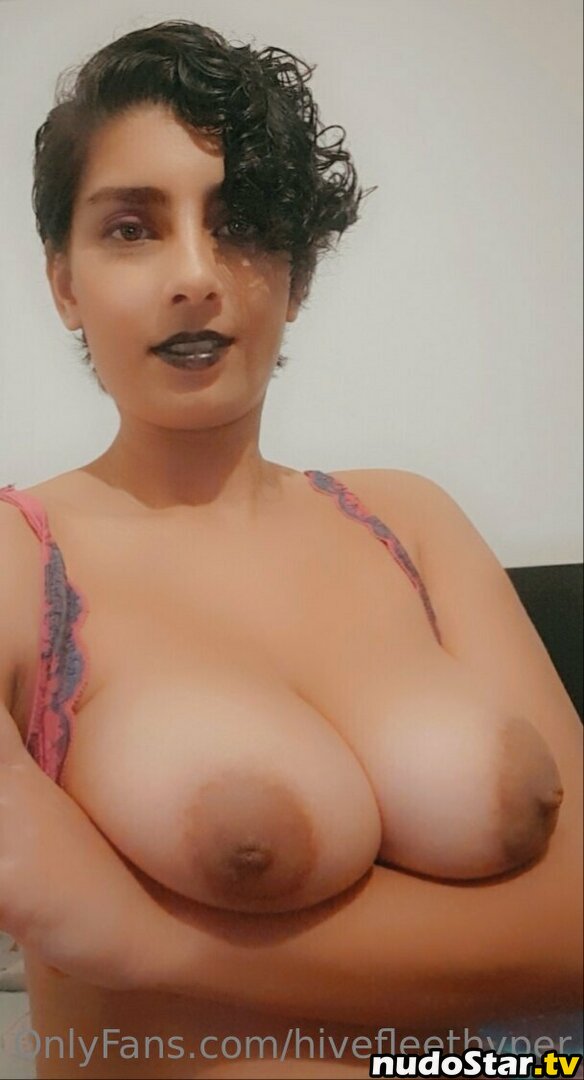 beeawarenj / pinkhivequeen Nude OnlyFans Leaked Photo #15