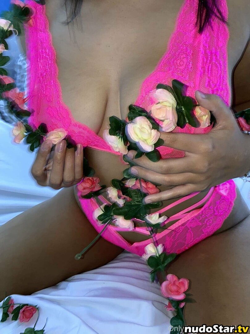 pinklux1 / pinkyrozey Nude OnlyFans Leaked Photo #21