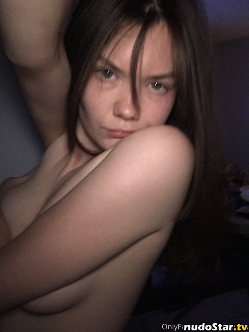 Pissqu33n / https: Nude OnlyFans Leaked Photo #18