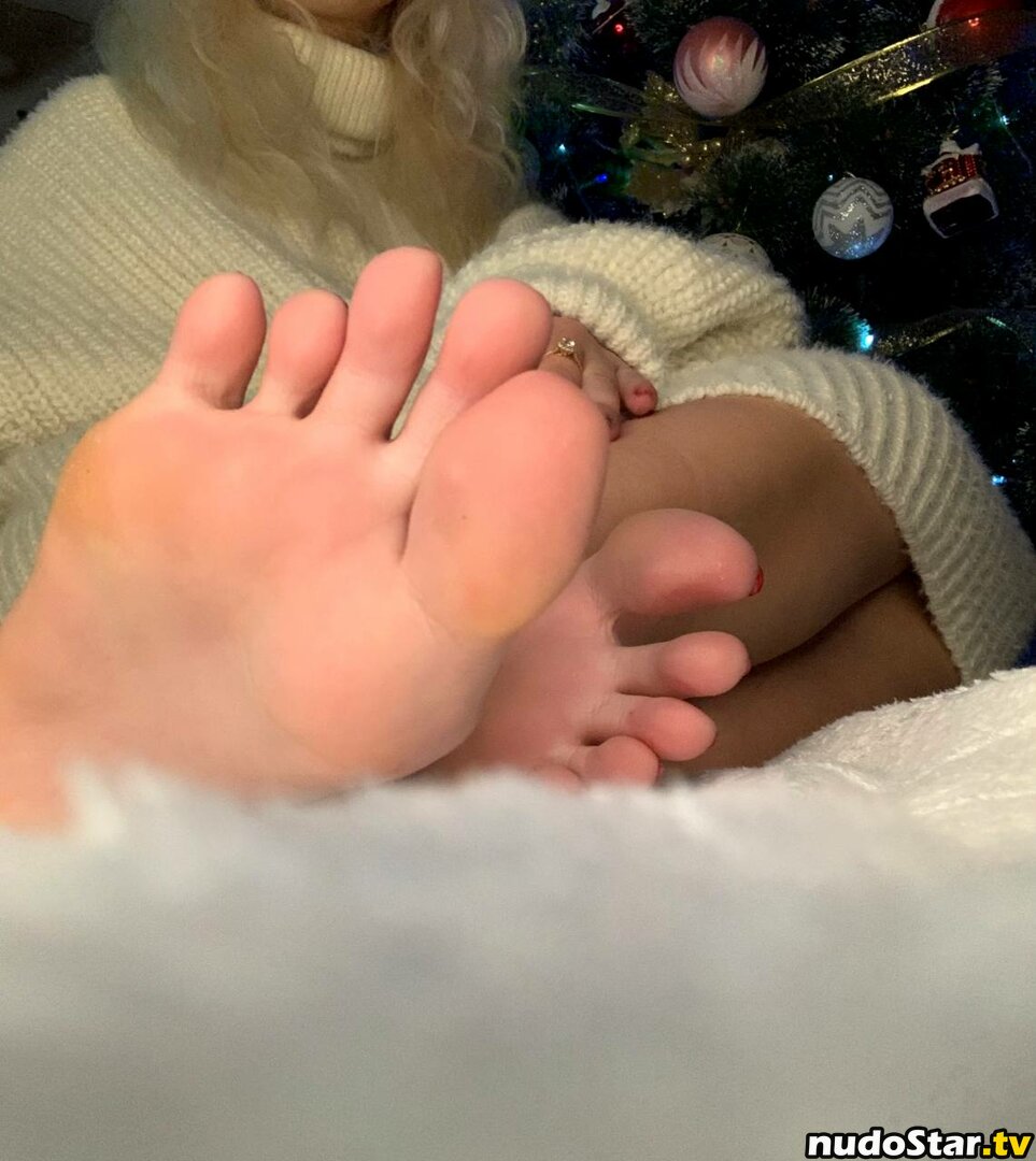 pitzy.feet1 Nude OnlyFans Leaked Photo #1