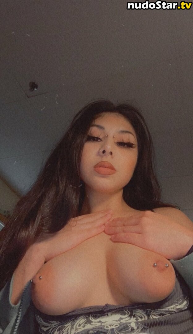 pixiewh0ree Nude OnlyFans Leaked Photo #3
