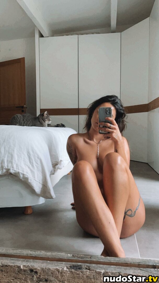Poetique Girl / poetiquegirl Nude OnlyFans Leaked Photo #21