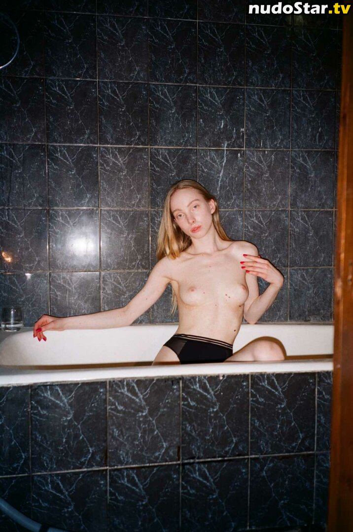 Polina Kobzeva / polina_200114 Nude OnlyFans Leaked Photo #11