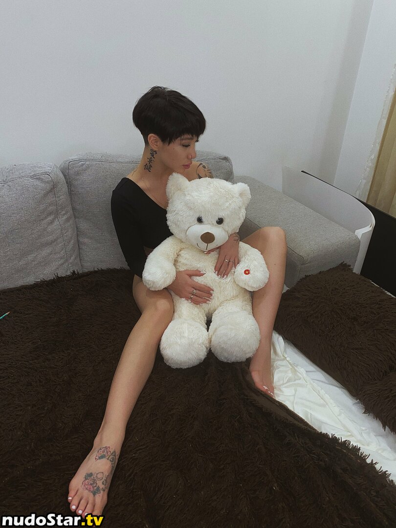 polina_molly / polly___molly Nude OnlyFans Leaked Photo #41