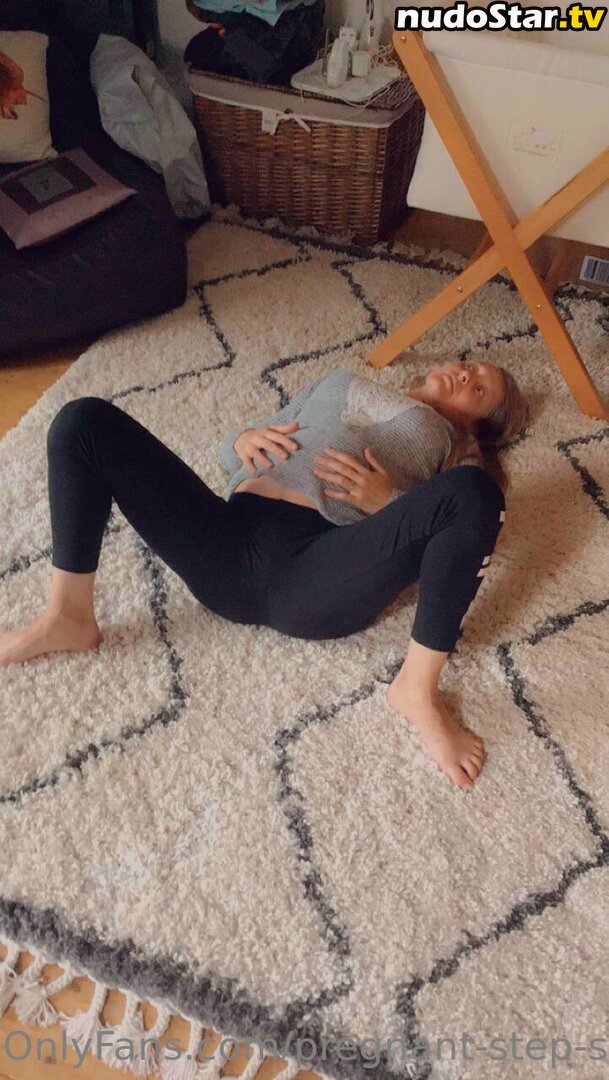 lillyjbennett / pregnant-step-sister Nude OnlyFans Leaked Photo #95