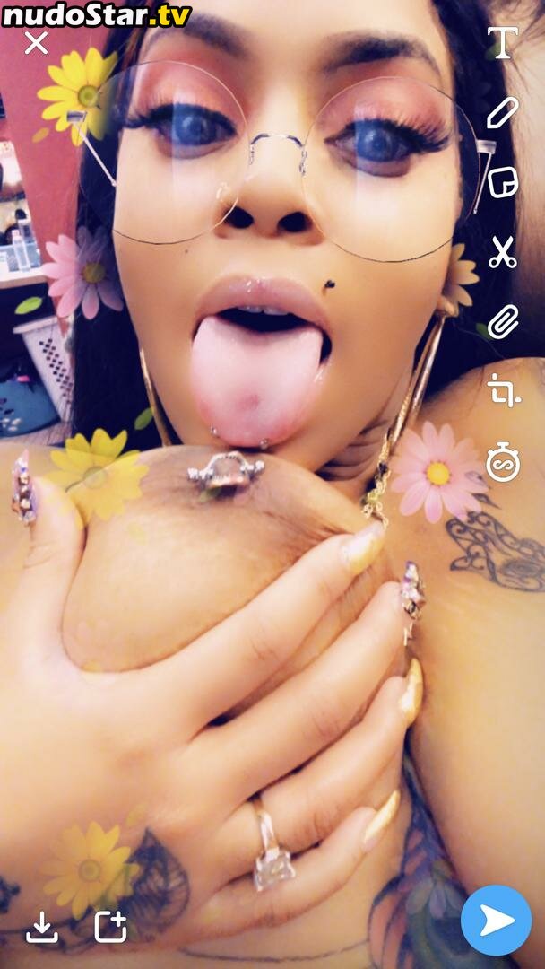 PrettyKezzy202 Nude OnlyFans Leaked Photo #10